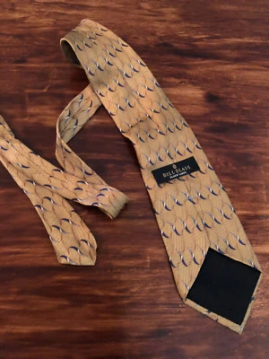 Bill Blass  Men's Silk Tie 58" X 4" Navy w/ Gold - Image 1 of 2