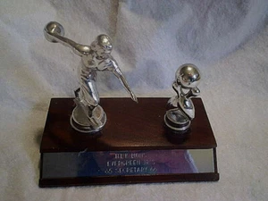 1965-1966 WOMENS BOWLING TROPHY,NEKOOSA WISCONSIN LIONS CLUB,secretary,evergreen - Picture 1 of 5