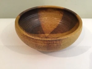Charles Halling MCM Studio Art Pottery Bowl 9” Warren Mackenzie Student signed - Picture 1 of 6