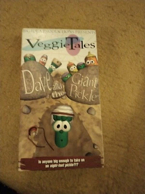 Veggie Tales VHS Dave and the Giant Pickle A Lesson In Self-Esteem - Image 1 of 3
