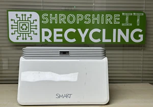 SMART UF70 HDMI Short Throw Projector 8670 Lamp Hours Used Tested NO REMOTE - Picture 1 of 20