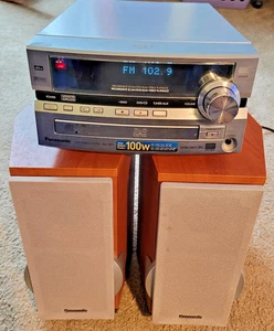 Panasonic SA-DP1 DVD Estéreo Mini HiFi Estantería Sistema Estéreo PROBADO Sin Control Remoto - Imagen 1 de 6