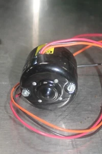 DCM Blower Motor 1303 12V D-001-483-3 - Picture 1 of 5