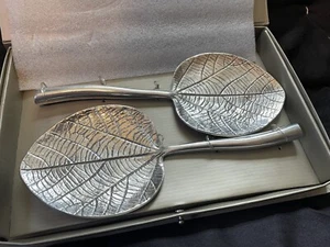 Pottery Barn Short FrangiPani Servers Set of 2 - Picture 1 of 4