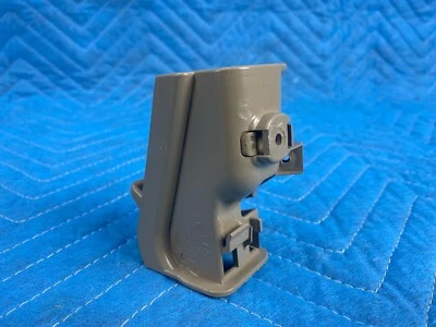 Toyota Highlander 2ª fileira assento tampa inferior acabamento moldura nº 2 areia 2008-2013 fabricante de equipamento original - Imagem 1 de 4