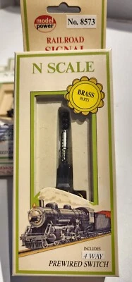 Model Power N Scale Railroad Signal No.8573 - Image 1 of 4