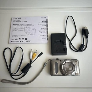 Fujifilm FinePix F300EXR Digital Camera 12MP 15x Zoom Included SD Card Used - Picture 1 of 11