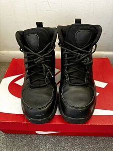 Nike Manoa Mid Triple Negro, Talla 5.5Y - Imagen 1 de 6