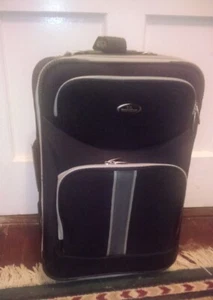 U.S. Traveler Rio Rugged Fabric Expandable Carry-On Bag Black & Gray - Picture 1 of 7