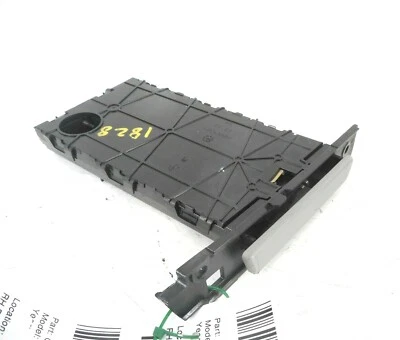 06 BMW 325Xi Salpicadero Portavasos Pasajero Derecho OEM Foto 1 de 3