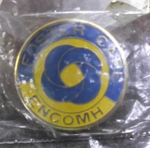 foster care ENCOMH yellow and blue pin enameled - Picture 1 of 1