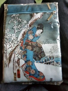Borsa a tracolla Karen Mahony Baba Studio con cerniera, stile Ukiyoe Kunisada - Foto 1 di 2