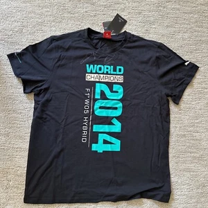 CAMISETA XXL FIRMADA POR LEWIS HAMILTON & NICO ROSBERG MERCEDES F1 2014 CAMPEÓN DEL MUNDO - Imagen 1 de 11