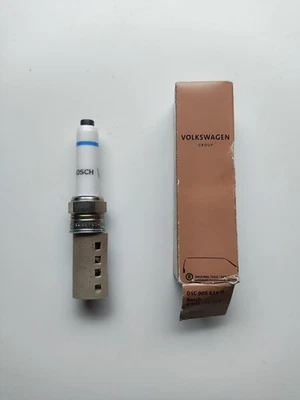 VW Audi Seat Skoda Spark Plug x1 Bosch 04C905616D Genuine - Image 1 of 3