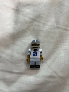 Dallas Cowboys Ezekiel Elliott Minifig - Picture 1 of 2