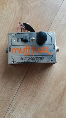 Electro-Harmonix Vintage Muff Fuzz Unit from the 1970s - Image 1 of 4