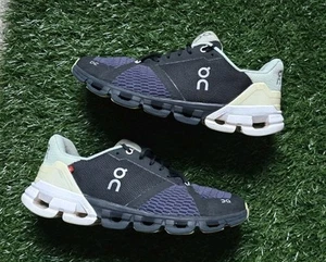 On Cloudflyer Nero Bianco Scarpe da Corsa Atletica Sneakers Donna 8,5 - Foto 1 di 7