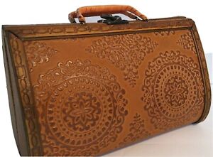 Vintage Wood Brown Purse Handbag Embossed Medallion Bamboo Top Handle Boho Chic