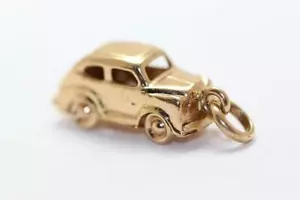 VINTAGE 18K GOLD 3D VOLKSWAGON BUG CAR VW CHARM 18KARAT Bracelet 18CT - Picture 1 of 1