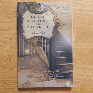 Ghosts Apparitions and Poltergeists An Exploration of the Supernatural Paperback - Foto 1 di 12