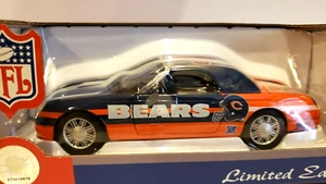 NFL Chicago Bears 2002 Ford Thunderbird Die Cast Car, NEW (Issued 2001) - Picture 1 of 5