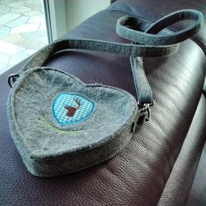 Trachten Handtasche Herzform Dirndltasche Handtasche Waldschütz - Bild 1 von 4