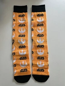 Disney Star Wars shoe size 8-12 Crew Socks - Picture 1 of 3