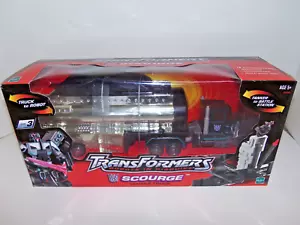Transformers Robots In Disguise 2001 Decepticon SCOURGE Tanker Truck SEALED NEW - Picture 1 of 7