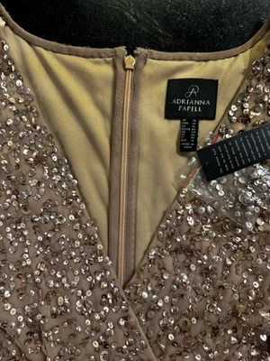 Vestido para mujer Adriana Papell oro rosa/beige lentejuelas talla 14 imitación envoltura hasta la rodilla Foto 1 de 4