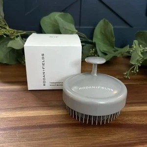 Masajeador de cuero cabelludo Rodan + Fields Enhancements con caja - Nuevo - Imagen 1 de 3