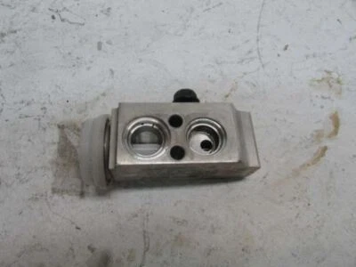 Válvula de expansión aire acondicionado Hyundai Elantra 2014-2020 OEM Foto 1 de 4