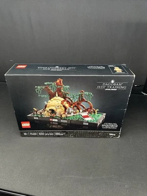 LEGO Star Wars: Dagobah Jedi Training Diorama (75330) - Image 1 of 2