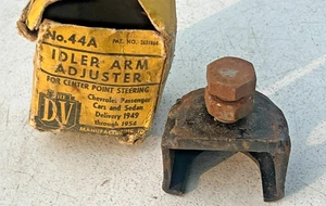 1949 50 51 52 53 54 CHEVROLET IDLER ARM ADJUSTER NOS-R D&V - Picture 1 of 10