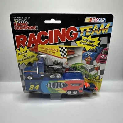 NASCAR RACING CHAMPIONS 1992 1:64 DU PONT JEFF GORDON NASCAR SEMI TRANSPORTADOR Foto 1 de 4
