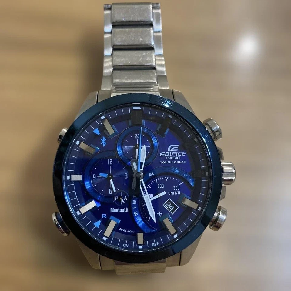 Reloj inteligente Casio Edifice EQB-501 Bluetooth diseño elegante para hombre Foto 1 de 4