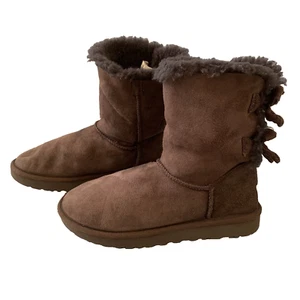 UGG Australia Para Mujer Marrón Corto Bailey Bow Piel de Oveja Gamuza Botas Talla UK 6 - Imagen 1 de 11