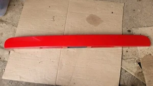 PEUGEOT 207 HECKKLAPPENVERKLEIDUNG HINTEN ENTRIEGELUNG MIKROSCHALTER KKN ROT ADEN - Bild 1 von 4