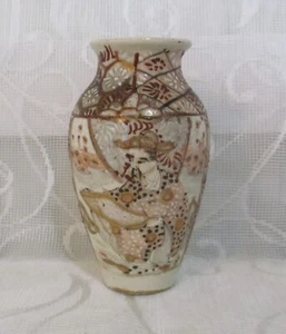 Small Antique Japanese Meiji Period Satsuma Vase Unsigned. - Picture 1 of 15