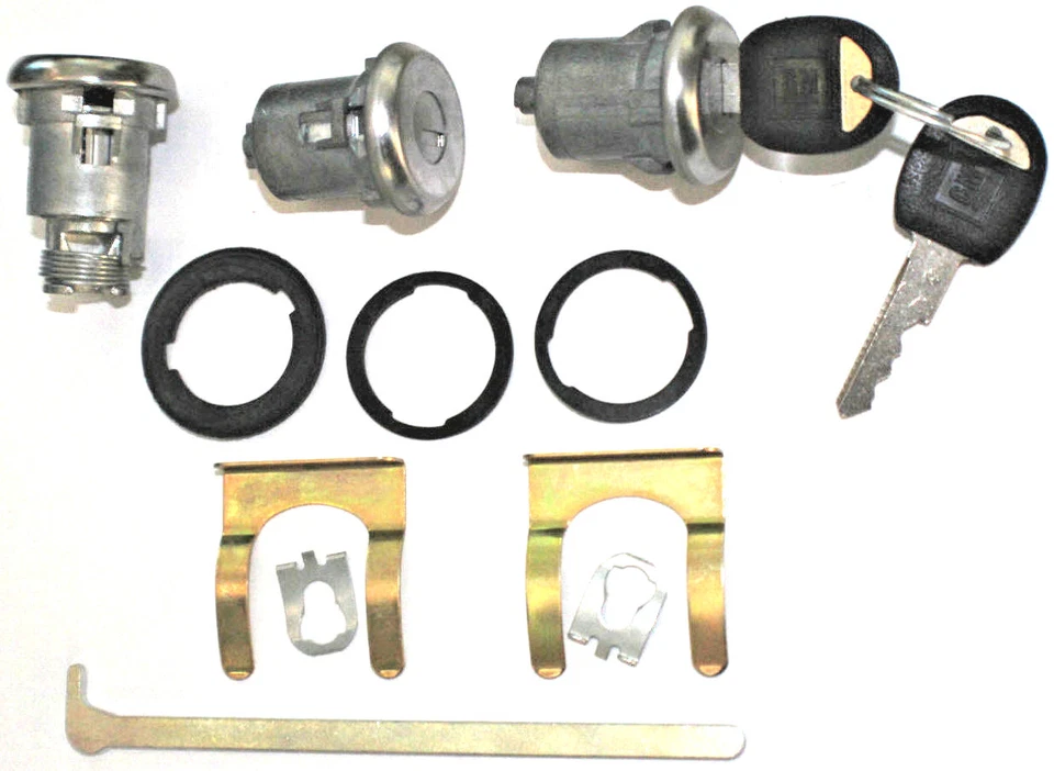 Nuevo OLDSMOBILE GM OEM Juego de llaves de cerradura de maletero cromadas con 2 llaves LOGO Foto 1 de 1