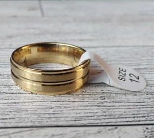 Men Women 8MM Stainless Steel Gold Plating Ring Wedding Couple SIZE 12 - Picture 1 of 4
