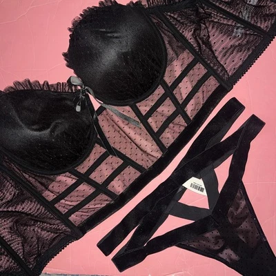 Victoria's Secret 34DD,36DD CORSET TOP BRA SET M thong Black Polka Dot Velvet - Image 1 of 4