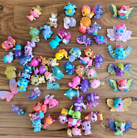 Lot of 63 Hatchimals Colleggtible Mini Toy Figures , Wilder Wings