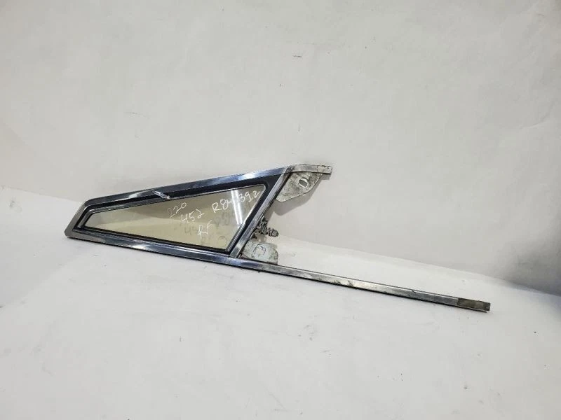 Front Right Door Vent Glass OEM 82 83 84 85 86 87 88 89 Alfa-Romeo Spider Veloce - Image 1 of 4