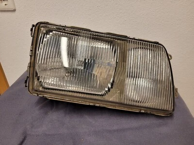 Mercedes-Benz W126 SE SEL Scheinwerfer vorne rechts BOSCH A1266209061 H4 - Bild 1 von 4