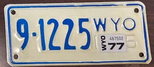 1977 Wyoming Motorrad Nummernschild - Bild 1 von 1