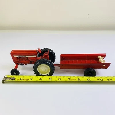 Vintage Ertl International Harvester Trator e Espalhador de Estrume 1/32 11” de Comprimento - Imagem 1 de 4