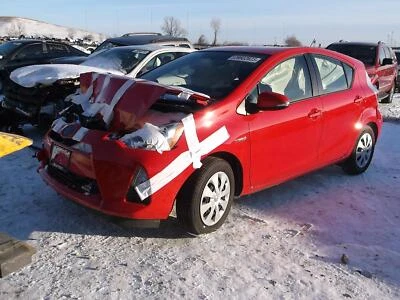 Bomba de dirección asistida usada se adapta a: Toyota Prius Prius C 2013 VIN B3 7º y 8º digi Foto 1 de 4