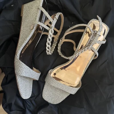 BADGLEY MISCHKA Ivory Abigail Blush Satin Wedge Heels Size 8 Jewel Flower - Image 1 of 3