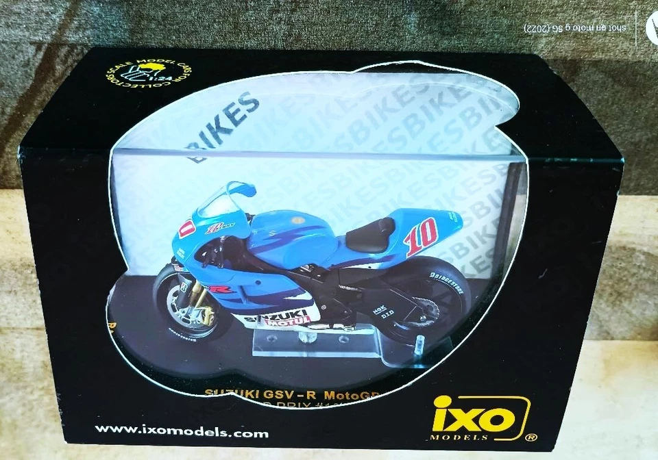 IXO Models Mini Motorcycles: Suzuki GSV R Moto GP 2004  #10 Roberts New  1/24 - Image 1 of 1