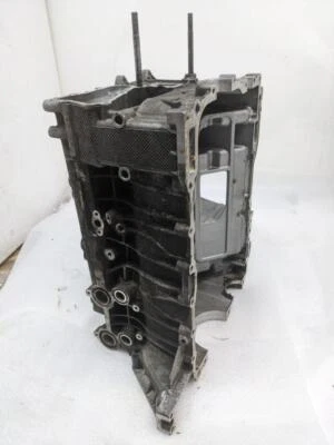 PORSCHE 911/996 RIGHT SIDE ENGINE BLOCK 9961011460R USED B2 - Image 1 of 4